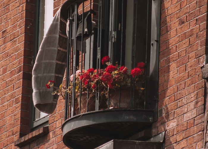 Juliet-Balcony